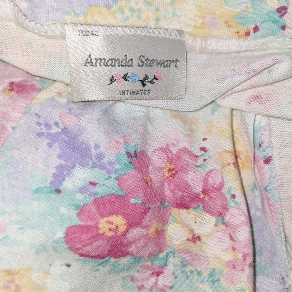 Amanda Stewart vintage nightgown robe /Muumuu floral size large has pockets. - Picture 7 of 7